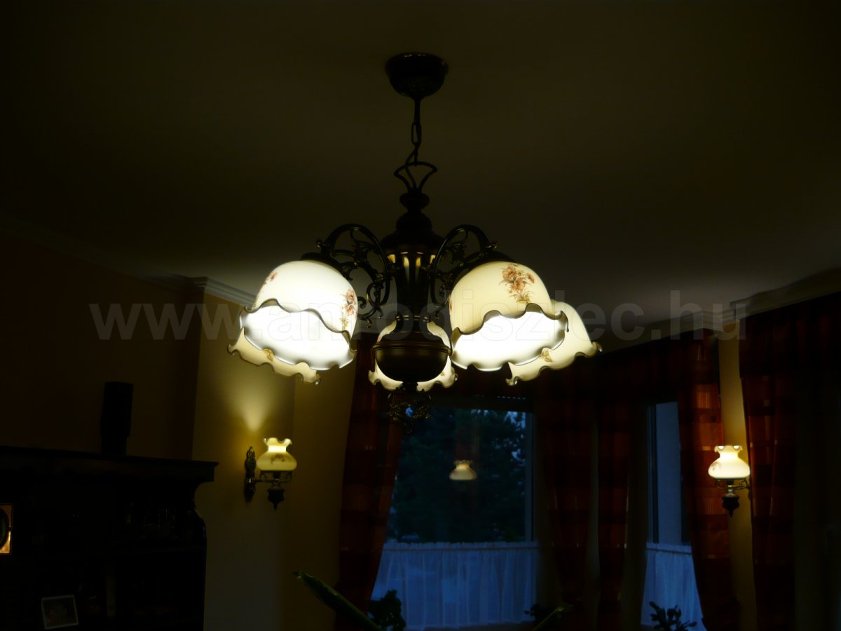 Csillár LED kisgömbbel
