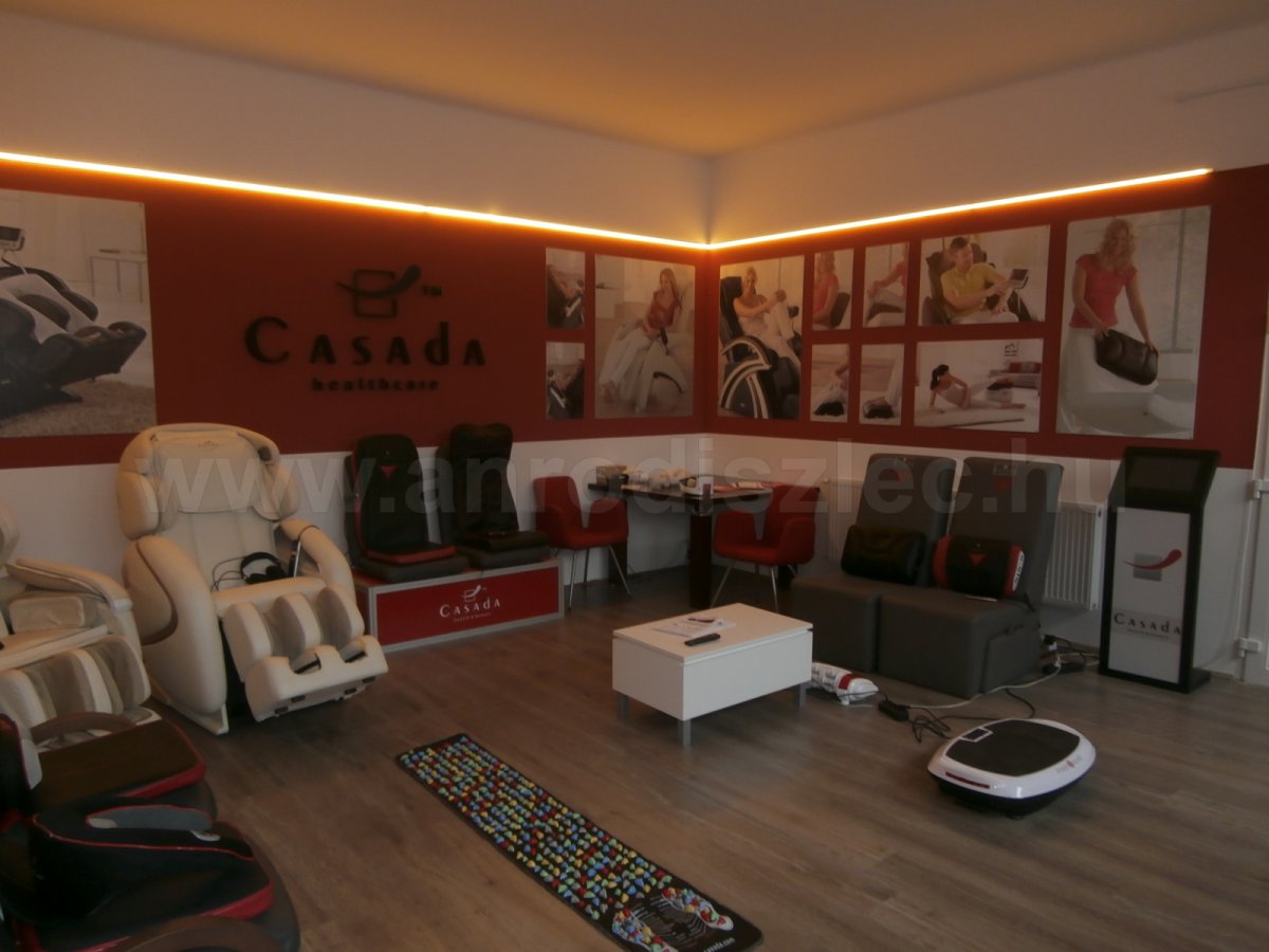 Casada Hungary Kft. Bemutatóterem Pécs - fitneszkészülékek, masszázsfotelek led fényben