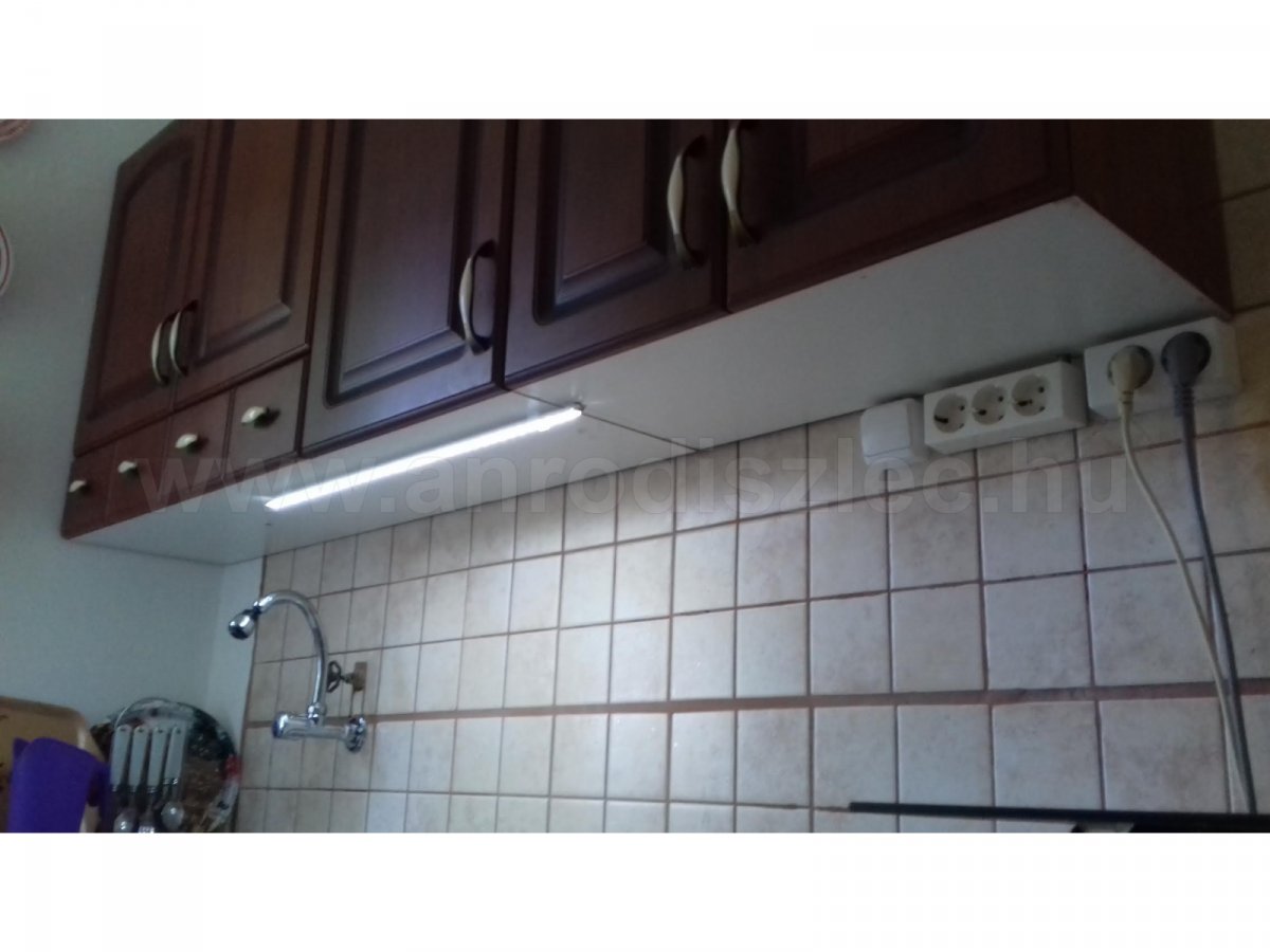 Mosogató felett led világítás