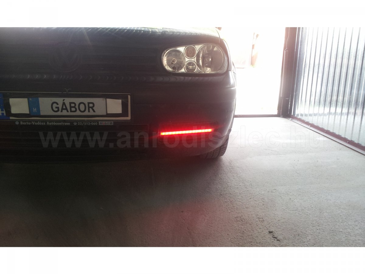 Gábor VW-je led dekorcsíkkal