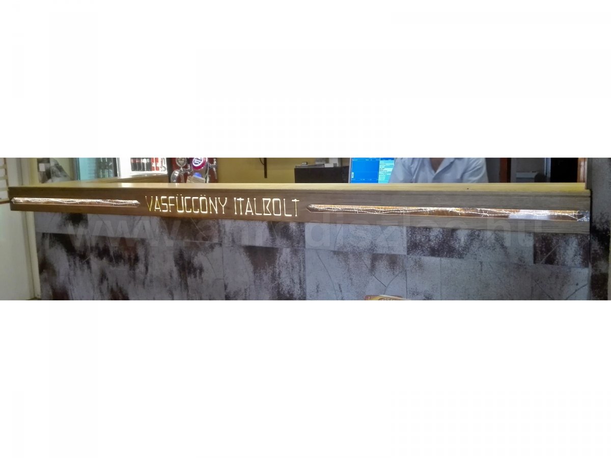 SB wood-art-design: egyedi bárpult italboltban