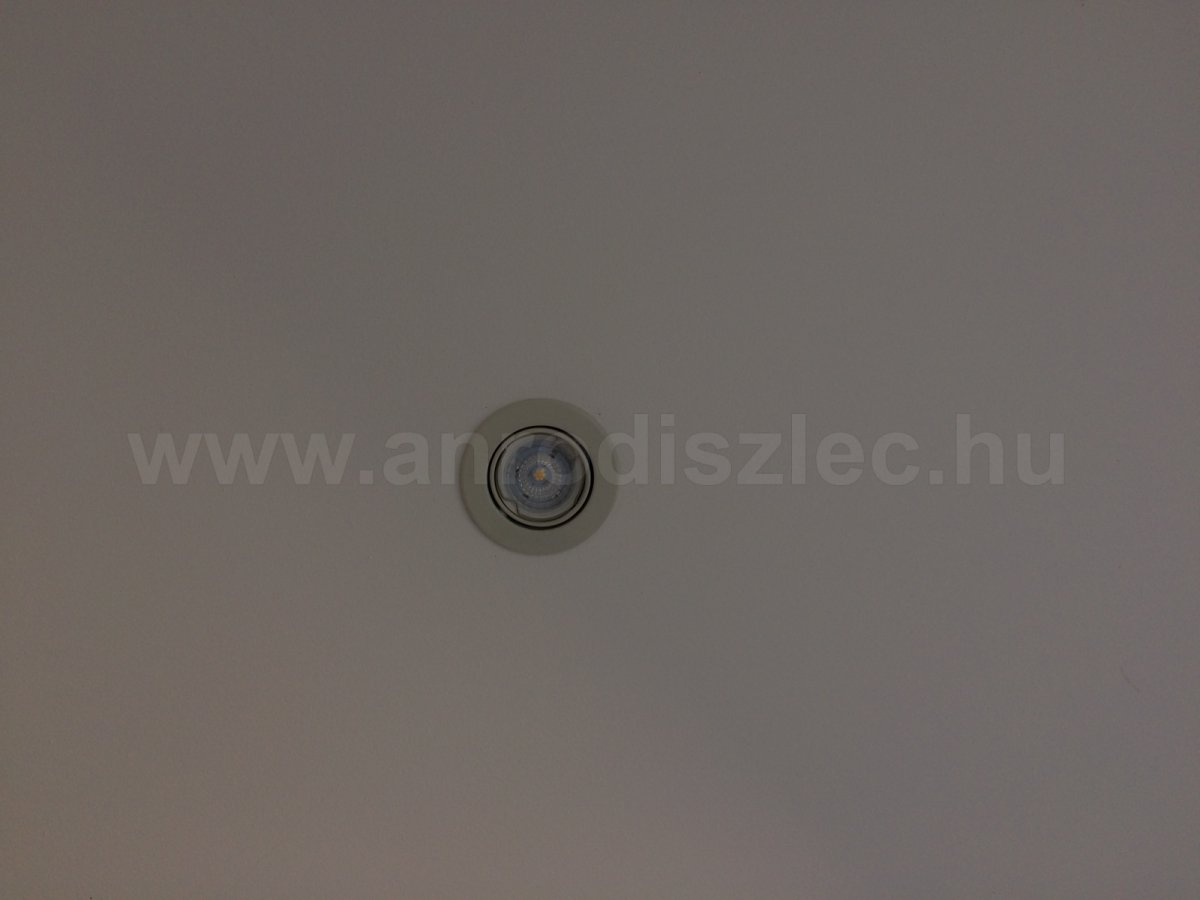 Olcsó spotkeret olcsó LED lámpával