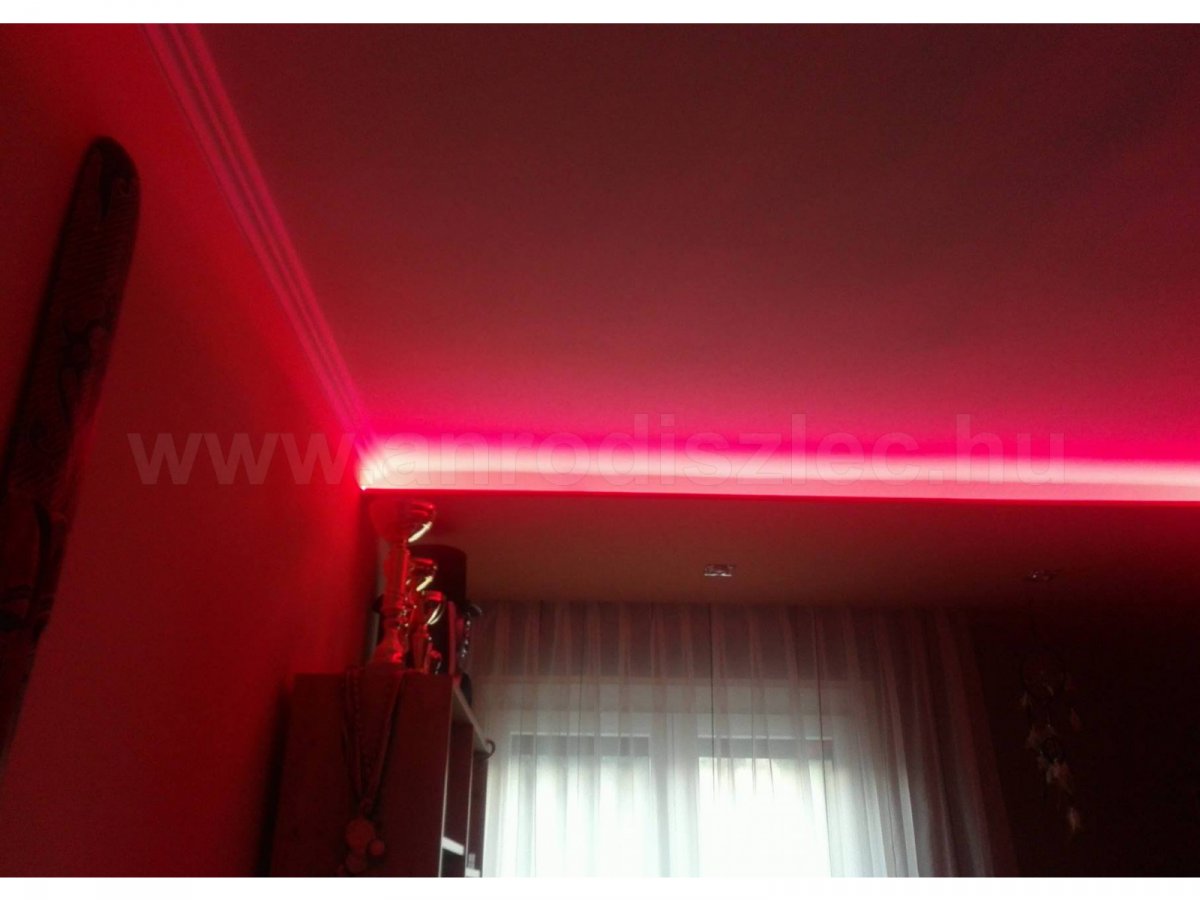Kis szoba rgb rejtett világítás