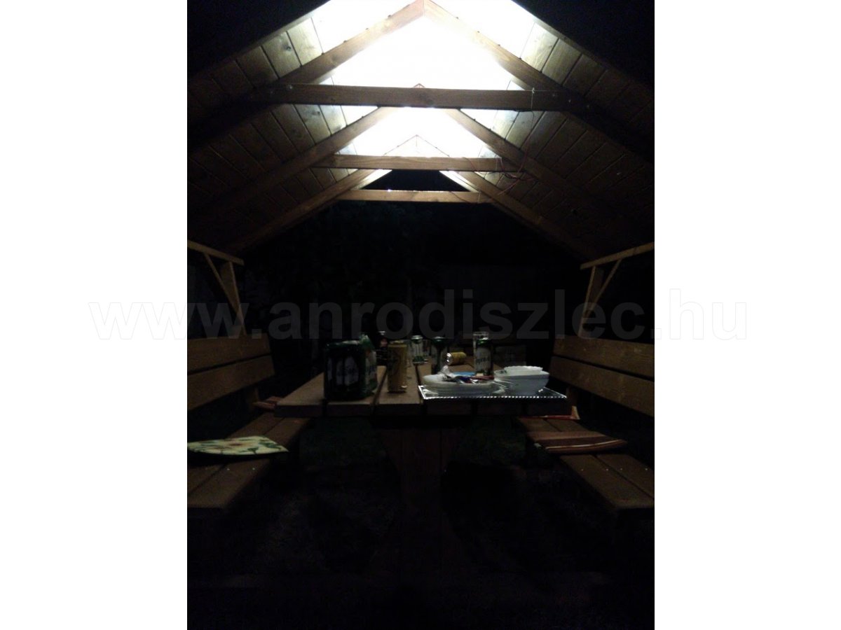 Zsindelytetős kerti pad (BTS kerti bútor)