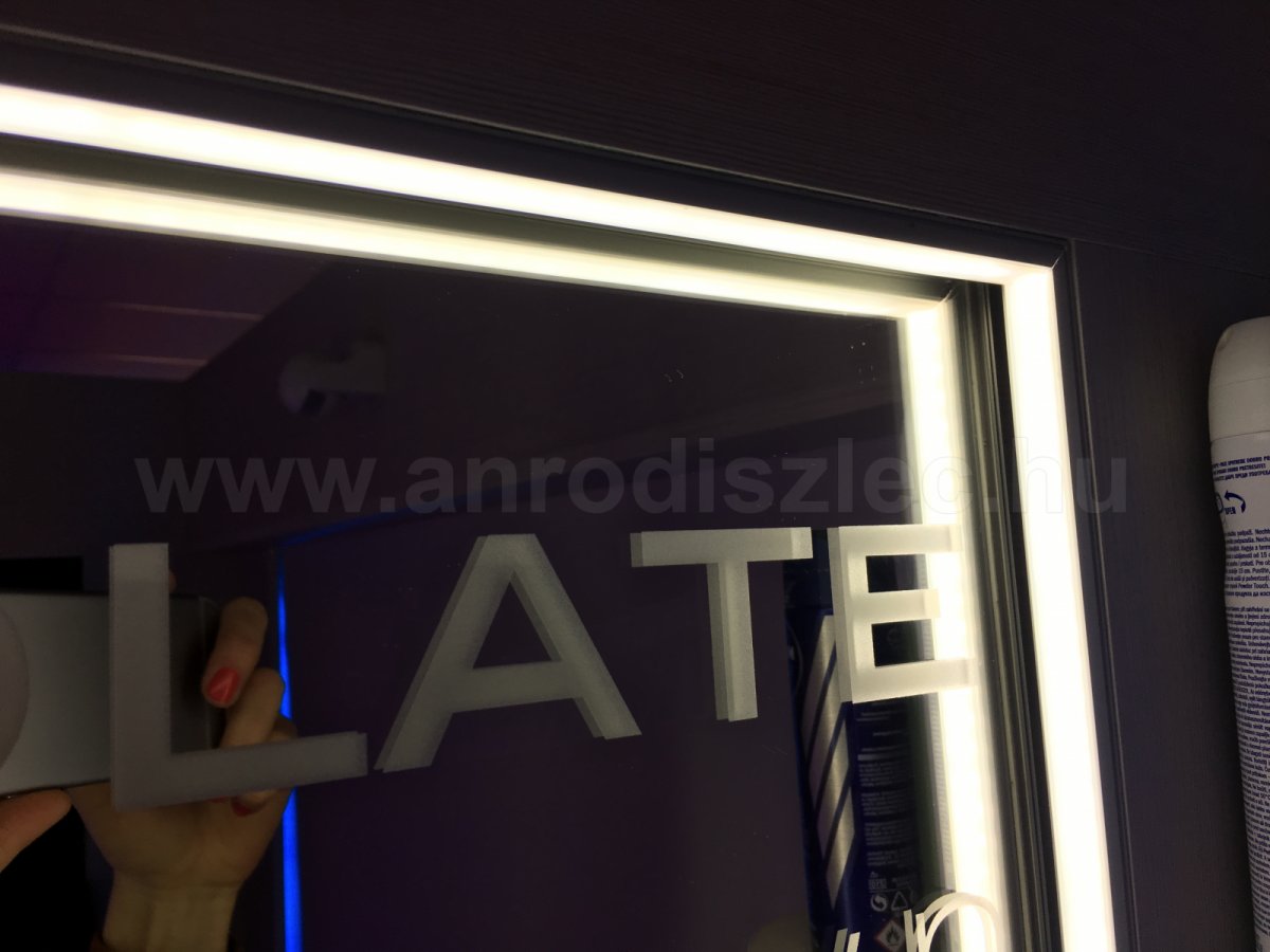 Tükör világítás mattkróm profilban ledszalaggal