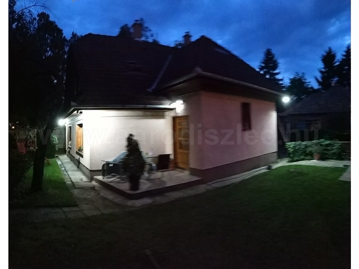 LED reflektor hideg fényű 10W