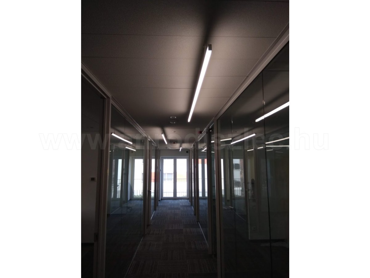 Alu 029 LED profil belógatva, folyosó világításhoz