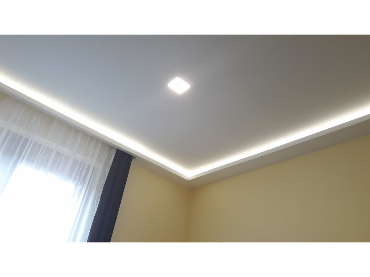 Rejtett világítás + LED panel természetes fehér fénnyel