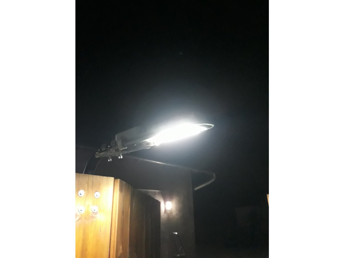 Optonica LED utcai lámpa műhely világításhoz