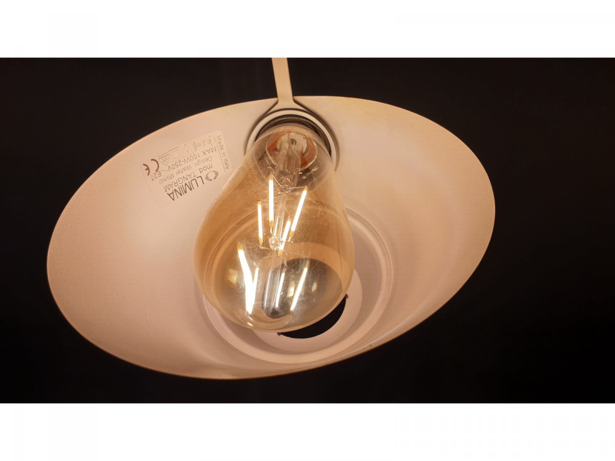 Retro filament LED izzó Lumina Tangram dizájn asztali lámpában