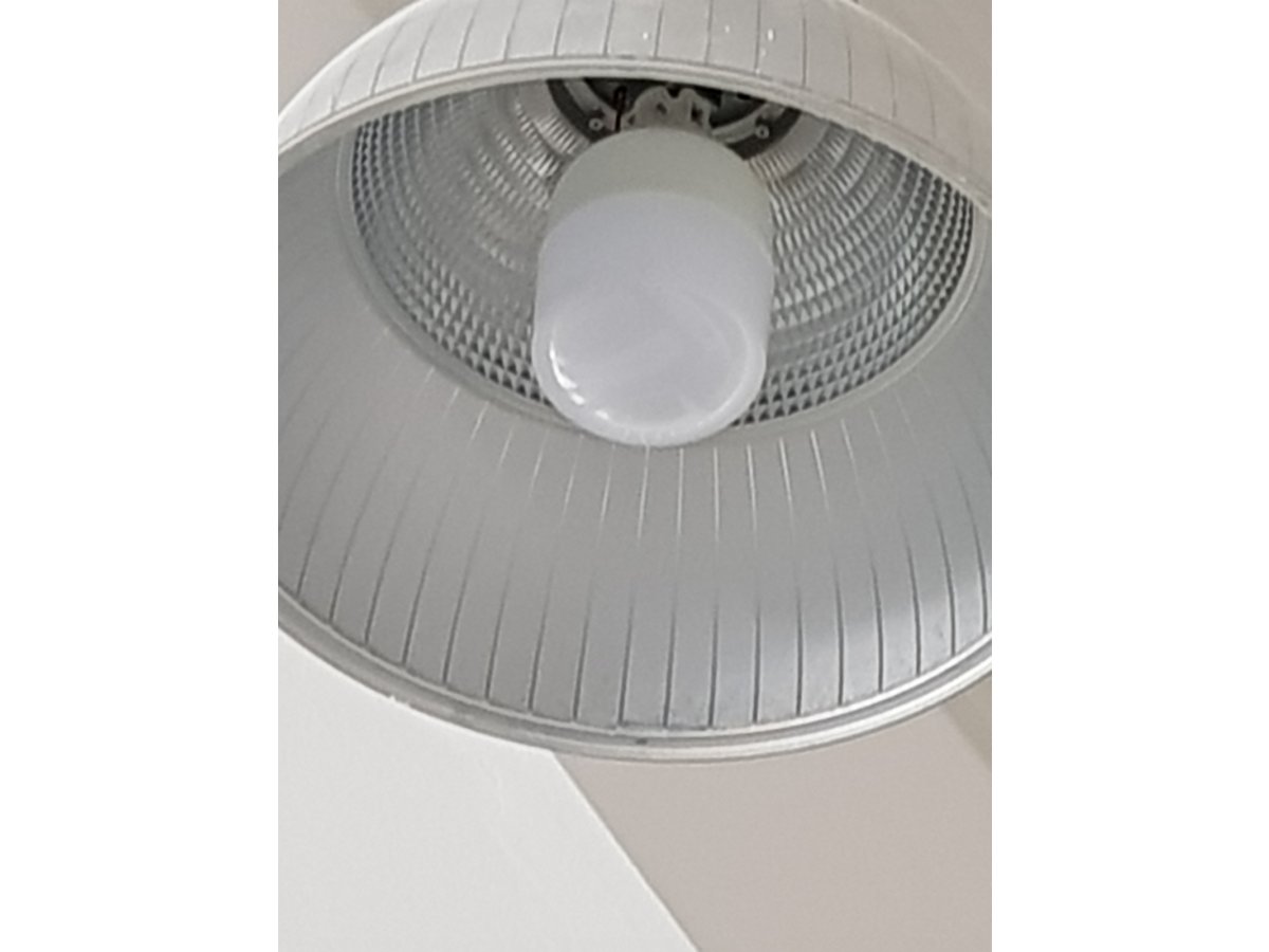 45 Wattos LED izzó csarnokvilágító burában