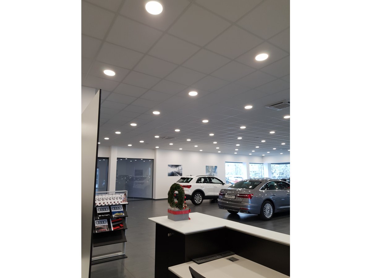Audi autószalon led belső világítással