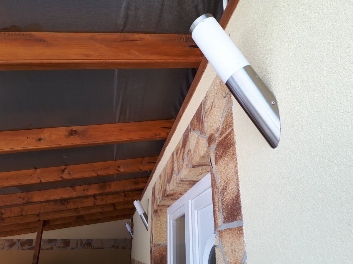 Inox Torch ferde falilámpák távirányítós színváltós izzóval
