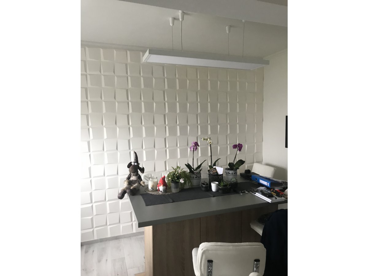 5m széles és 2.5m magas fal burkolása wallart 3d falpanellel