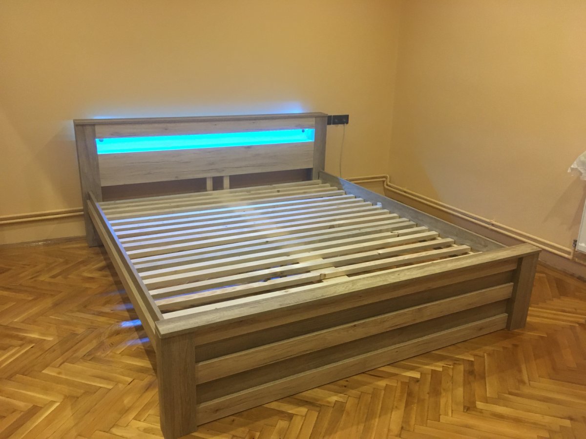 DIY: Az új ágy és a hozzá tartozó led világítás 