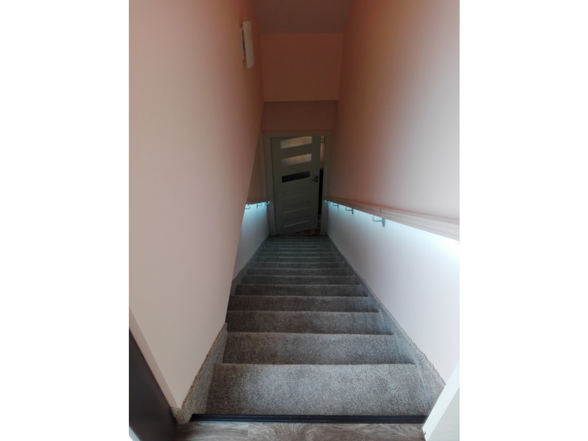 Korlátba süllyesztett alumínium led profil led szalag fénnyel 