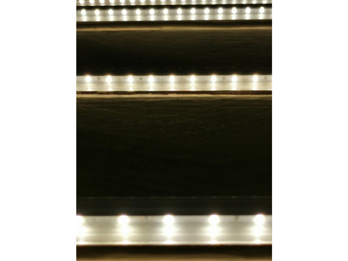 Lépcsővilágítás 120 darab ledes smd led szalaggal 