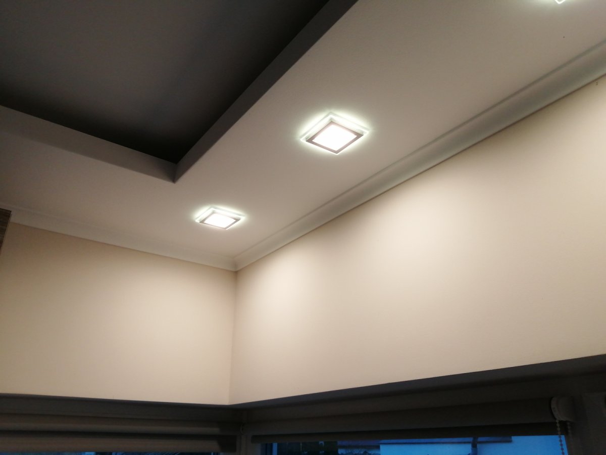 Üveg keretes, 6 Wattos LED panel, szögletes LED spotlámpa helyettesítéseként