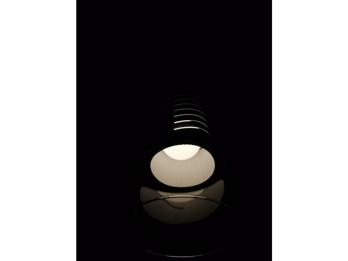 Üvegburás függőlámpába vettük a led lámpát