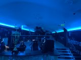 Infinity e-sport bár belső tere ledes világítással