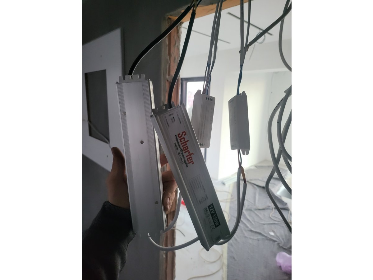 A LED világításhoz felhasznált tápegységek :)