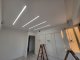 Szoba világítás modern LED sávokkal, természetes fehér fénnyel