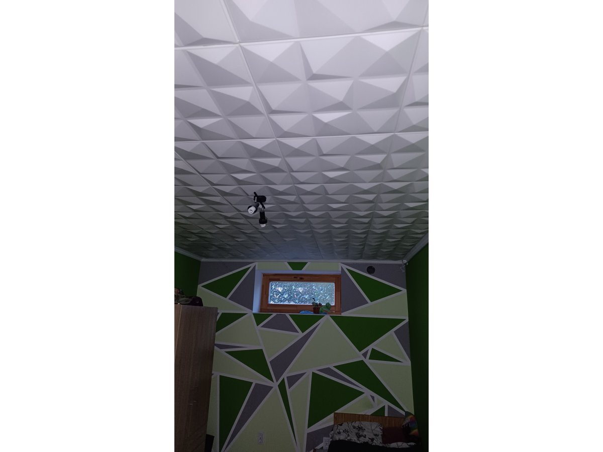 3D mennyezeti burkolat és 2D háromszög minták