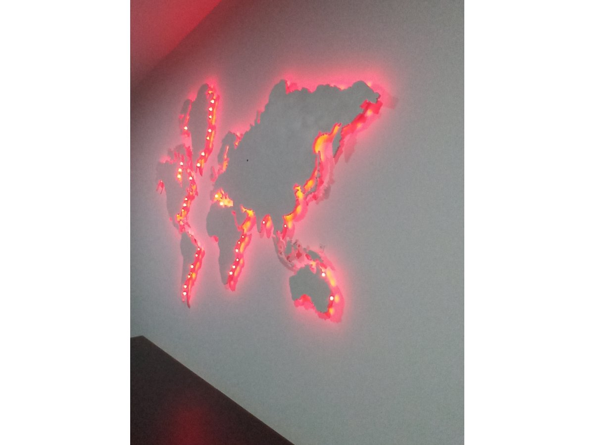 8 méter RGB LED szalag kellett a térkép megvilágításához