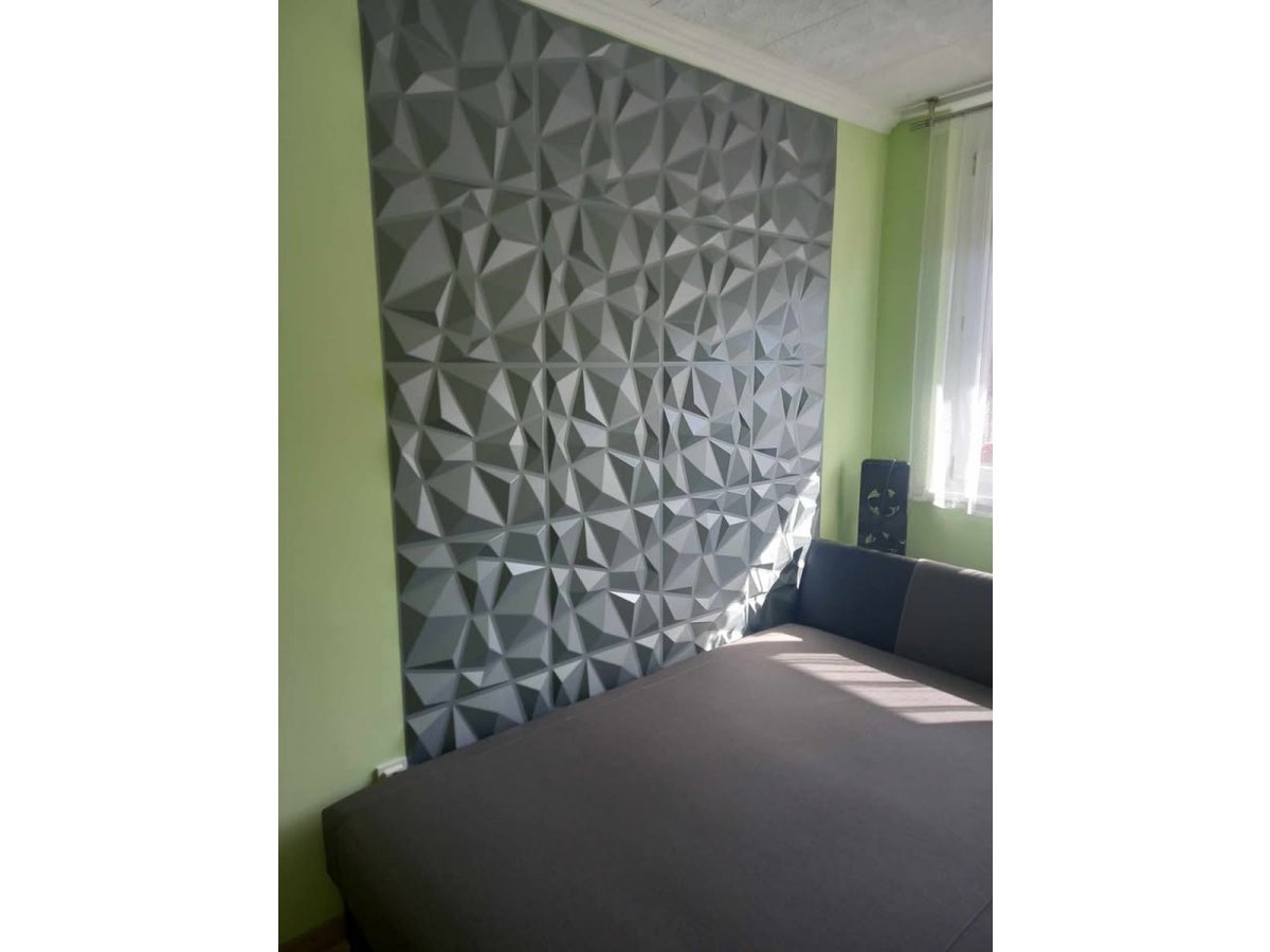 3D műanyag falpanel - hálószoba falburkolat szürke színben, zöld falak mellett
