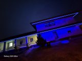 Dekoratív stablon és terasz világítás színváltós LED szalaggal (Kivitelező: Szuhi-Vill Kft)